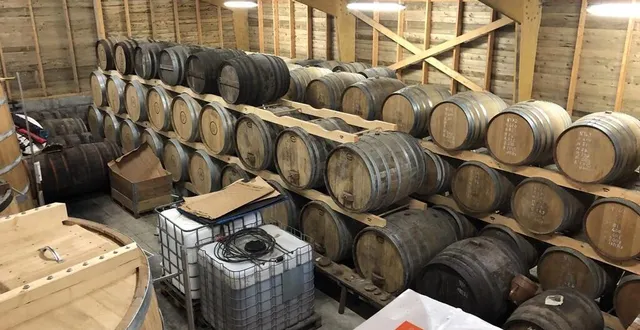 photo  jean-françois guillouet-huard exporte, par an, 600 bouteilles de calvados vers la russie. ici, l’un de ses chais.  &copy;  archives ouest-france 