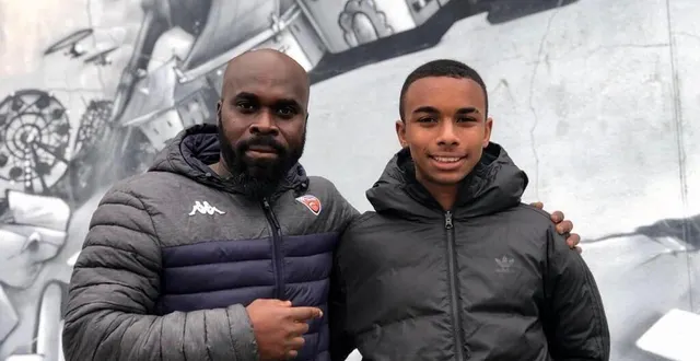 photo  l’attaquant des u17 nationaux du fc lorient eli junior kroupi est convoqué pour la deuxième avec les u16 de l’équipe de france  &copy;  of 