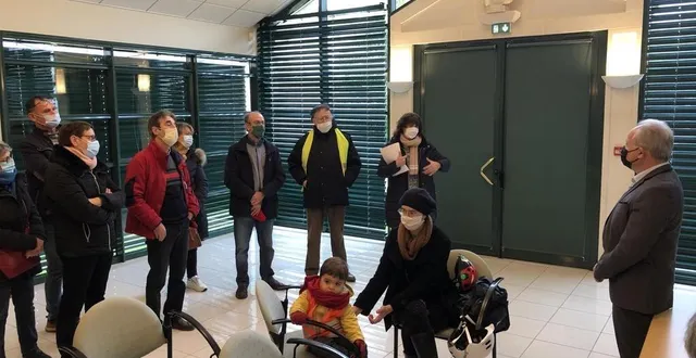 photo  le 9 février 2022, free avait organisé une réunion d’information en mairie de solesmes où une quinzaine d’habitants était venue marquer son désaccord à l’implantation d’une antenne 5g sur le territoire de la commune de solesmes.  &copy;  photo : ouest-france 