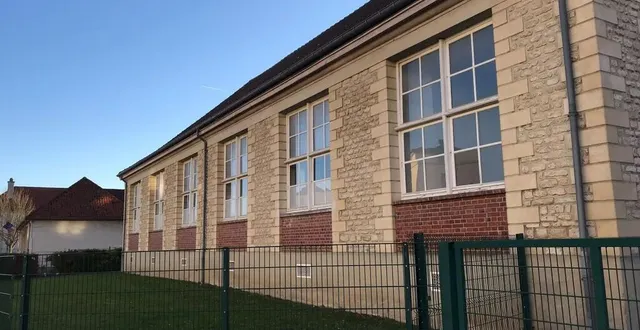 photo  l’ancienne école fernand-léger, qui accueillera les archives et un projet de micro-folies, sera rebaptisée espace jean-moulin.  &copy;  archives ouest-france 