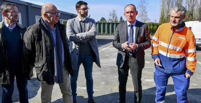 photo  l’objectif du local de changé est de centraliser tous les dons collectés par les mairies sarthoises.  &copy;  le maine libre – yvon loué 