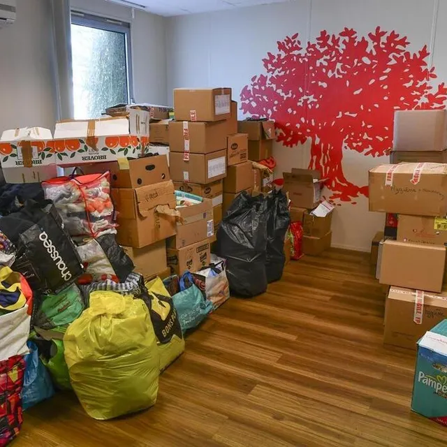 photo les dons acheminés vers la pologne seront directement remis aux associations sur place pour les réfugiés.  ©  le maine libre – yvon loué