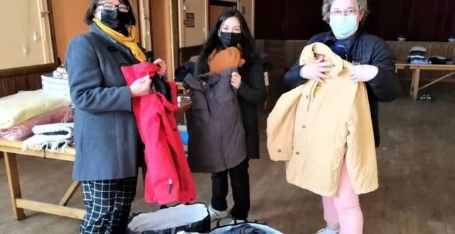 photo  la municipalité, en partenariat avec l’association des maires de france et la protection civile, a installé un point de collecte dans l’ancienne salle des fêtes, rue du maine.  &copy;  ouest-france 