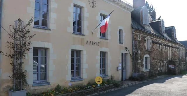 photo  les élus souhaitent que mairies et mairies déléguées (ici nyoiseau) fassent office de portes d’entrée des actions.  &copy;  ouest-france 