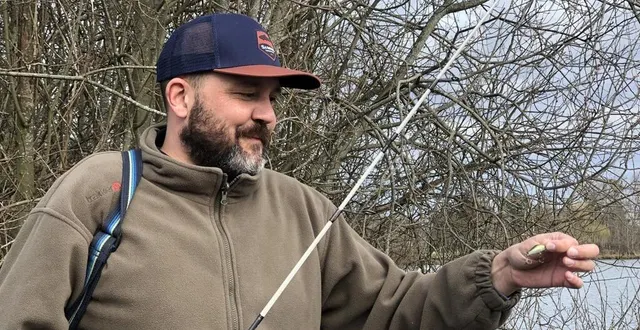 photo  fillé-sur-sarthe, mardi 1er mars 2022. enguerran pêche depuis qu’il a 5 ans. l’ouverture de la truite reste pour lui un moment à part dans l’année.  &copy;  photo le maine libre 