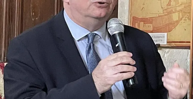 photo  thierry crépin-leblond a donné une conférence.  &copy;  le maine libre 