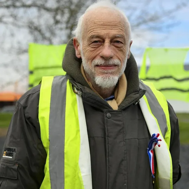 photo jean-michel brugade était candidat à l’élection présidentielle sous la bannière « un peuple se lève ».  ©  photo le maine libre – yvon loué