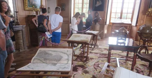 photo  la salle des atlas et des mappemondes.  &copy;  archives ouest-france 