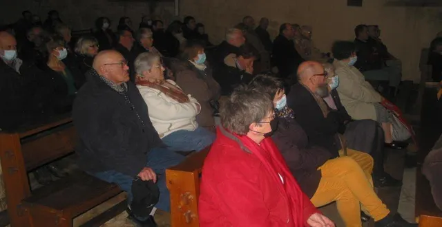 photo  une centaine de personnes a assisté à la présentation.  &copy;  ouest-france 