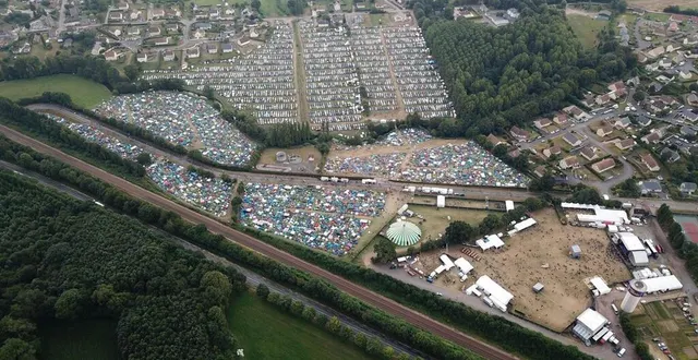 photo  les tentes sont nombreuses, chaque année, au camping du festival art sonic, à briouze.  &copy;  art sonic 
