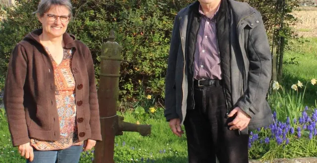 photo  roseline levrard et pierre brasseur sur le site de la hochetière où aura lieu le pique-nique du rallye, dimanche.  &copy;  ouest-france 