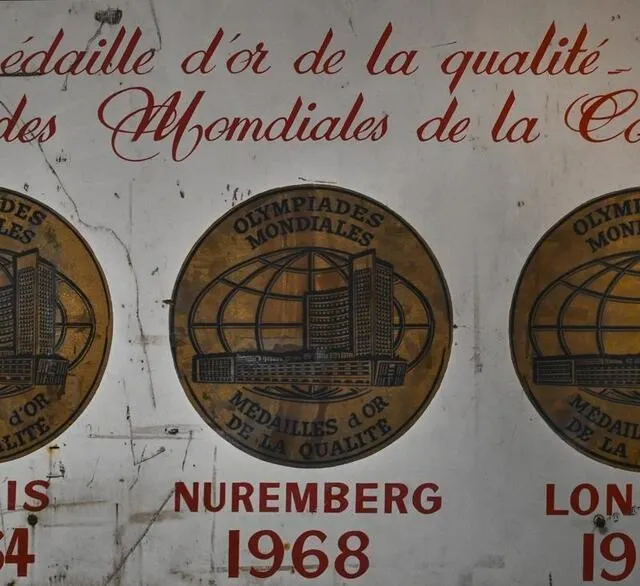 photo les produits de la maison prunier rayonnaient déjà à l’internationale dans les années 60.  ©  denis lambert