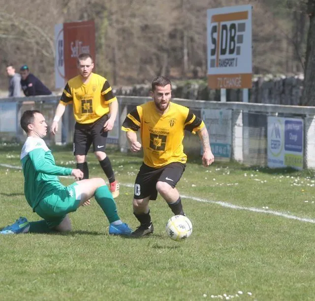 photo la réserve changéenne et la chapelle-saint-rémy n’ont pu se départager.  ©  le maine libre