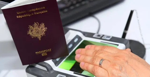 photo  28 mairies du maine-et-loire disposent d’appareils pour les cartes d’identité et passeports biométriques. mais partout, les délais d’attente pour un rendez-vous vont de quatre à six mois.  &copy;  co – josselin clair 