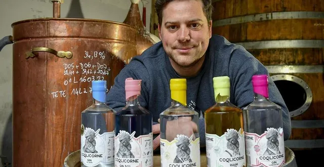 photo  coqlicorne, la distillerie d’ugo fuchs, propose désormais huit produits différents.  &copy;  le maine libre – yvon loué 