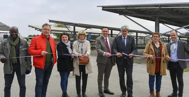 photo  ?le mans, mardi 29 mars 2022. le maire du mans stéphane le foll a procédé à la traditionnelle coupure de ruban.  &copy;  le maine libre – yvon loué 