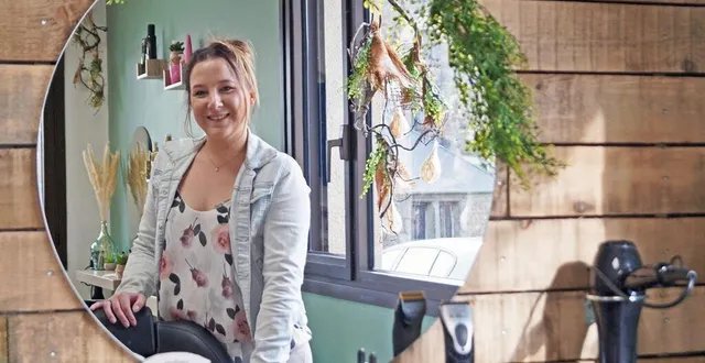 photo  lundi 28 mars 2022, océane jenvrin a réuni les élus, sa famille et ses amis pour un pot d’inauguration offert par la municipalité.  &copy;  ouest-france 