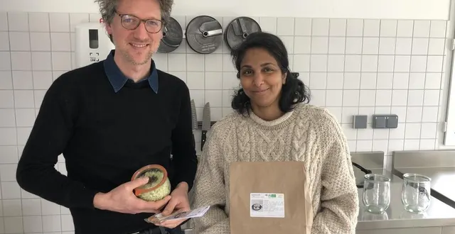photo  basma paradin et pierre-elie boiton, fondateurs de tambouille.bio, des kits de produits frais à cuisiner, ont installé leur atelier à coudrecieux.  &copy;  le maine libre 