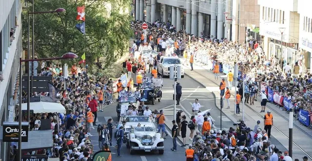 photo  la parade des pilotes n’a pas eu lieu depuis deux ans, à cause de la pandémie de covid-19.  &copy;  archives le maine libre – yvon loue 