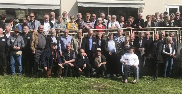 photo  depuis 1990, les anciens du pacifique se retrouvent régulièrement  pour faire la fête et parler du bon vieux temps, cette année c’est à rouperroux-le-coquet que le rendez-vous était donné.  &copy;  le maine libre 