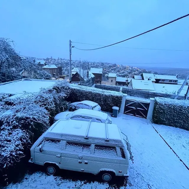 photo la ville de bois-guillaume, près de rouen (seine-maritime), s’est réveillée sous la neige.  ©  ouest-france