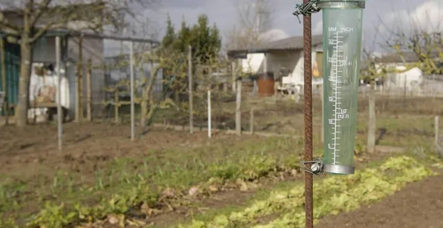 photo  pour ce premier trimestre, il n’est tombé que 89, 5 mm d’eau, dont 30, 7 mm en mars.  &copy;  archives le maine libre – yvon loue 