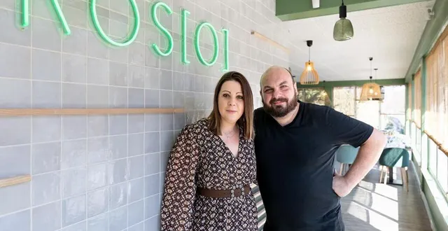 photo  mûrs-erigné, le 25 mars 2022. jenny et tony pasquier viennent d’ouvrir roso à la place du célèbre côté louet.  &copy;  co – régine lemarchand 