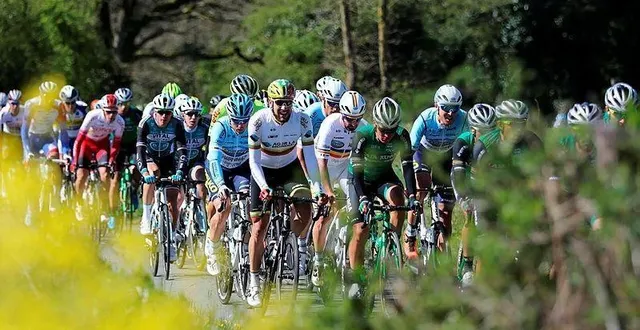photo  le circuit de la sarthe 2019 avait débuté par une boucle autour de la châtaigneraie.  &copy;  archives eddy lemaistre 