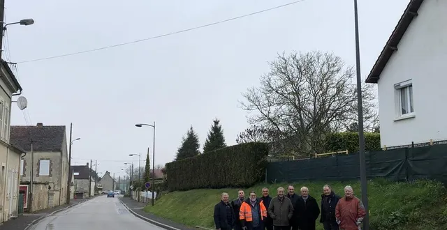 photo  ce mardi 5 avril 2022, les élus se sont réunis pour la réception des travaux.  &copy;  ouest-france 