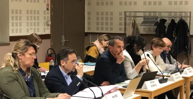 photo  en fin de conseil municipal qui votait le budget 2022 lundi 4 avril 2022, nicolas leudière, le maire, a conclu sur un tacle appuyé en direction de l’opposition.  &copy;  ouest-france 