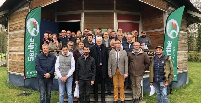 photo  le mans, mardi 5 avril 2022. agriculteurs, artisans et entreprises ont été honorés par le conseil départemental et la chambre d’agriculture de la sarthe pour leur participation au salon de l’agriculture à paris.  &copy;  le maine libre 