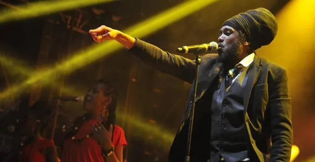 photo  yaniss odua sera en concert au festival à tout bout d’champ, le 16 juillet 2022, à chantenay-villedieu (sarthe).  &copy;  archives ouest-france/jonathan konitz 