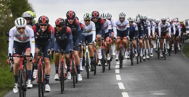 photo  le peloton a 176,5 km à effectuer autour de sablé-sur-sarthe ce mercredi.  &copy;  denis lambert 