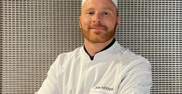 photo  julien herman, 31 ans, travaille chez le traiteur william sarazin au mans. il a participé mercredi 6 avril 2022 à la finale du championnat de france du dessert, à marseille.  &copy;  julien herman 