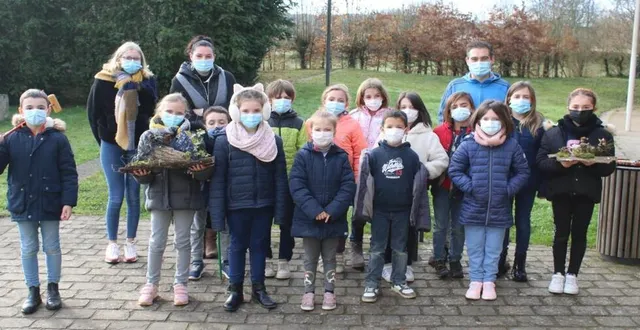 photo  les jeunes se préparent à leurs nombreuses activités.  &copy;  ouest-france 