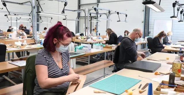 photo  bonne nouvelle pour l’économie du pays fléchois : l’implantation de la maroquinerie noras, qui vise le recrutement de 250 artisans.  &copy;  archives ouest-france 