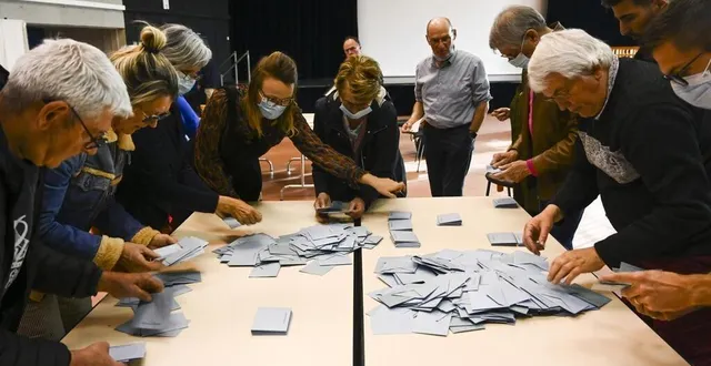 photo  à coulaines, où l’abstention a été forte, les électeurs ont placé emmanuel macron en tête.  &copy;  photo le maine libre denis lambert 