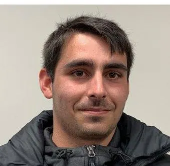 photo  kevin gondard, nouvel employé de la commune  &copy;  le maine libre 