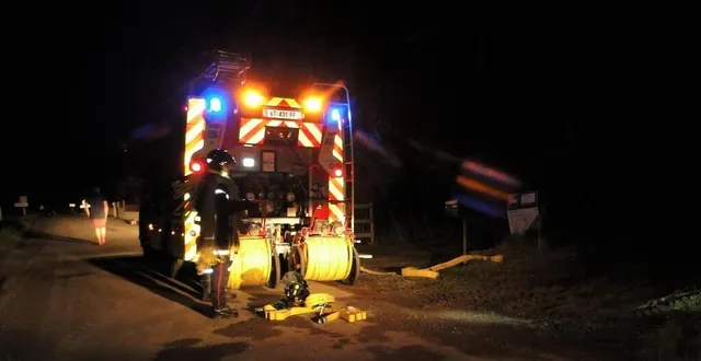photo  les pompiers de la sarthe ont été mobilisés pour trois feux différents, en cette nuit du jeudi 14 avril 2022. photo d’illustration.  &copy;  archives ouest-france 