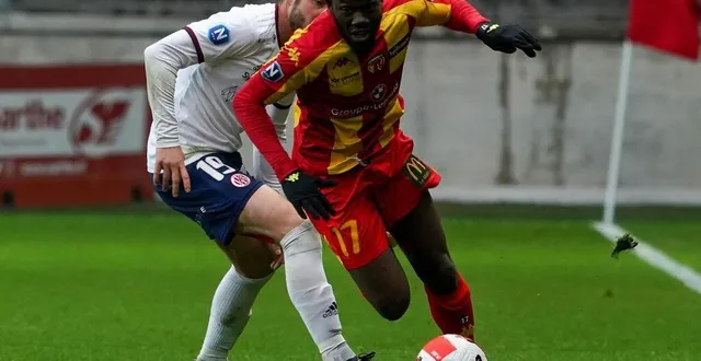 photo  titulaire indiscutable, hassimi fadiga est toujours à la recherche de son premier but manceau.  &copy;  arnaud despelchain 