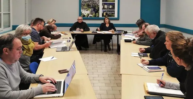 photo  le conseil a voté les comptes administratifs et a validé le budget d’investissement pour 2022.  &copy;  ouest-france 