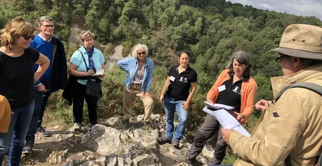 photo  en août 2021, deux examinatrices avaient sillonné le territoire du parc normandie – maine pour évaluer la pertinence de sa candidature à l’obtention du label géoparc.  &copy;  ouest-france 