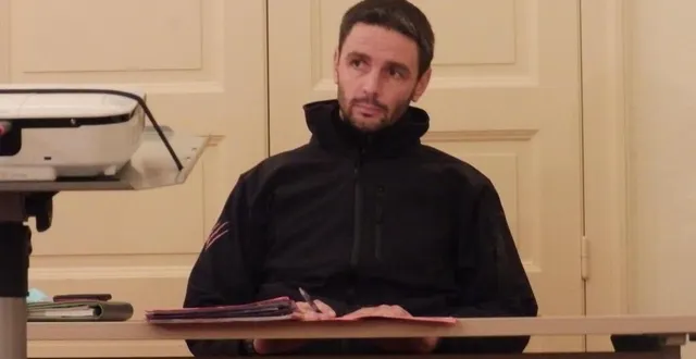 photo  comme raison de l’échec du vote du budget, mardi 12 avril, le maire, anaël robert, a annoncé sa « prise de position eu égard au président macron ».  &copy;  ouest-france 