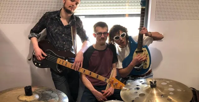 photo  avrillé, dimanche 10 avril, local de répétition. paul (basse), clément (batterie) et idriss (guitare et chant) forment le groupe psychédélique gondhawa. le trio, qui a signé sur un label de bristol (angleterre), est programmé au festival levitation le 5 juin prochain à angers.  &copy;  co 