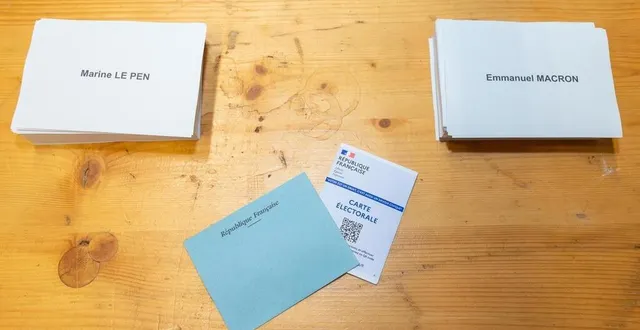 photo  à segré-en-anjou bleu, le taux de participation (75,82 %) est quasi identique à celui du premier tour.  &copy;  mathieu pattier / ouest france 