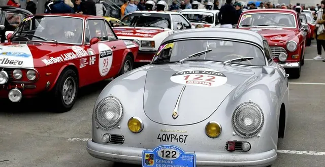 photo  la 31e édition du tour auto 2022 verra s’affronter 220 équipages de voitures anciennes.  &copy;  archives le maine libre 