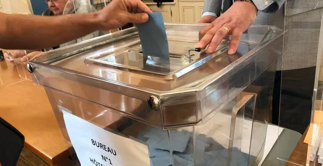 photo  quels enseignements tirer du second tour de la présidentielle, dimanche 24 avril 2022, à la flèche ?  &copy;  ouest-france 