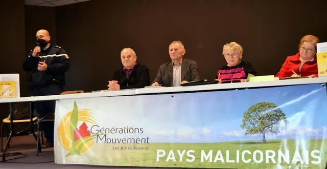 photo  les intervenants lors de l’assemblée générale.  &copy;  le maine libre 