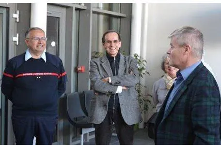 photo  à gauche, le contrôleur général du sdis 72  christophe burbaud et à droite, le comédien, jean-paul bordes.  &copy;  ouest-france 