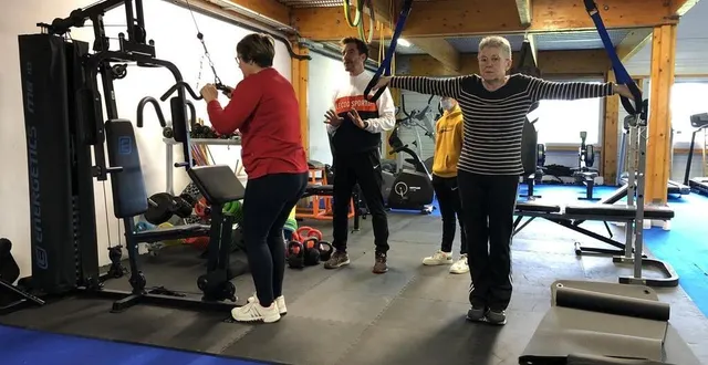 photo  olivier mile, l’éducateur d’activités physiques adaptées, prodigue ses conseils.  &copy;  ouest-france 